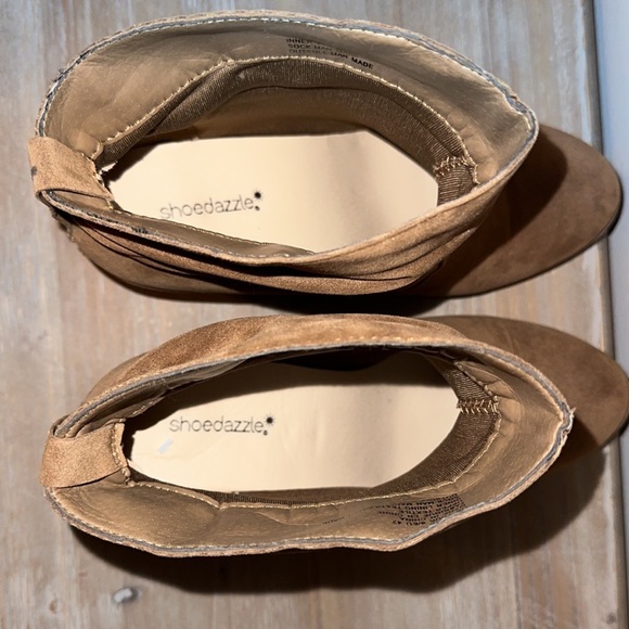 Women’s Booties - Picture 3 of 6